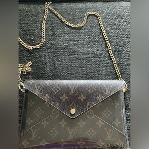 Louis Vuitton LV large envelope kirigami excellent condition